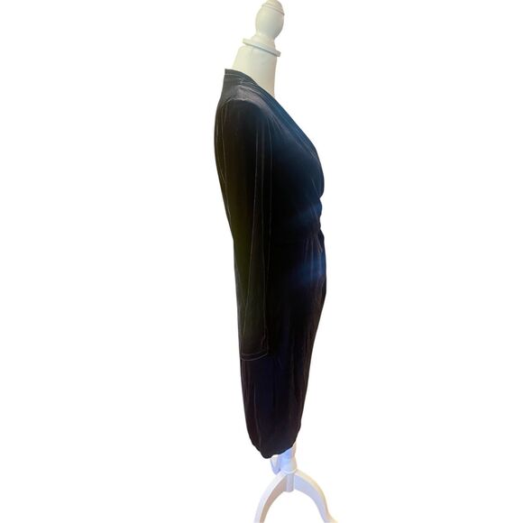 Lauren Ralph Lauren Grey Velvet Dress Size 8 MSRP: $145 - Picture 6 of 8